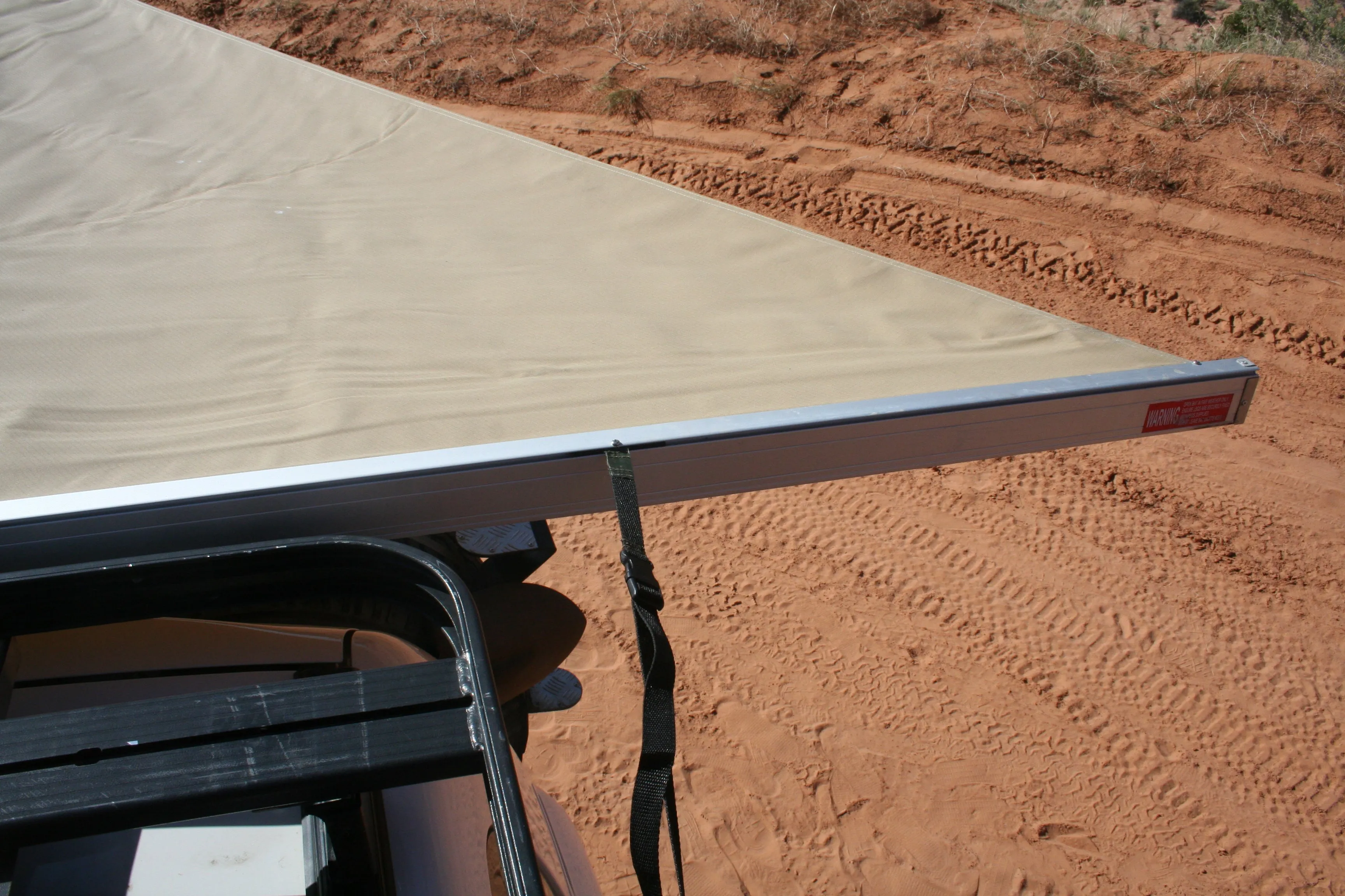 EEZI-AWN | Bat 270 Awning