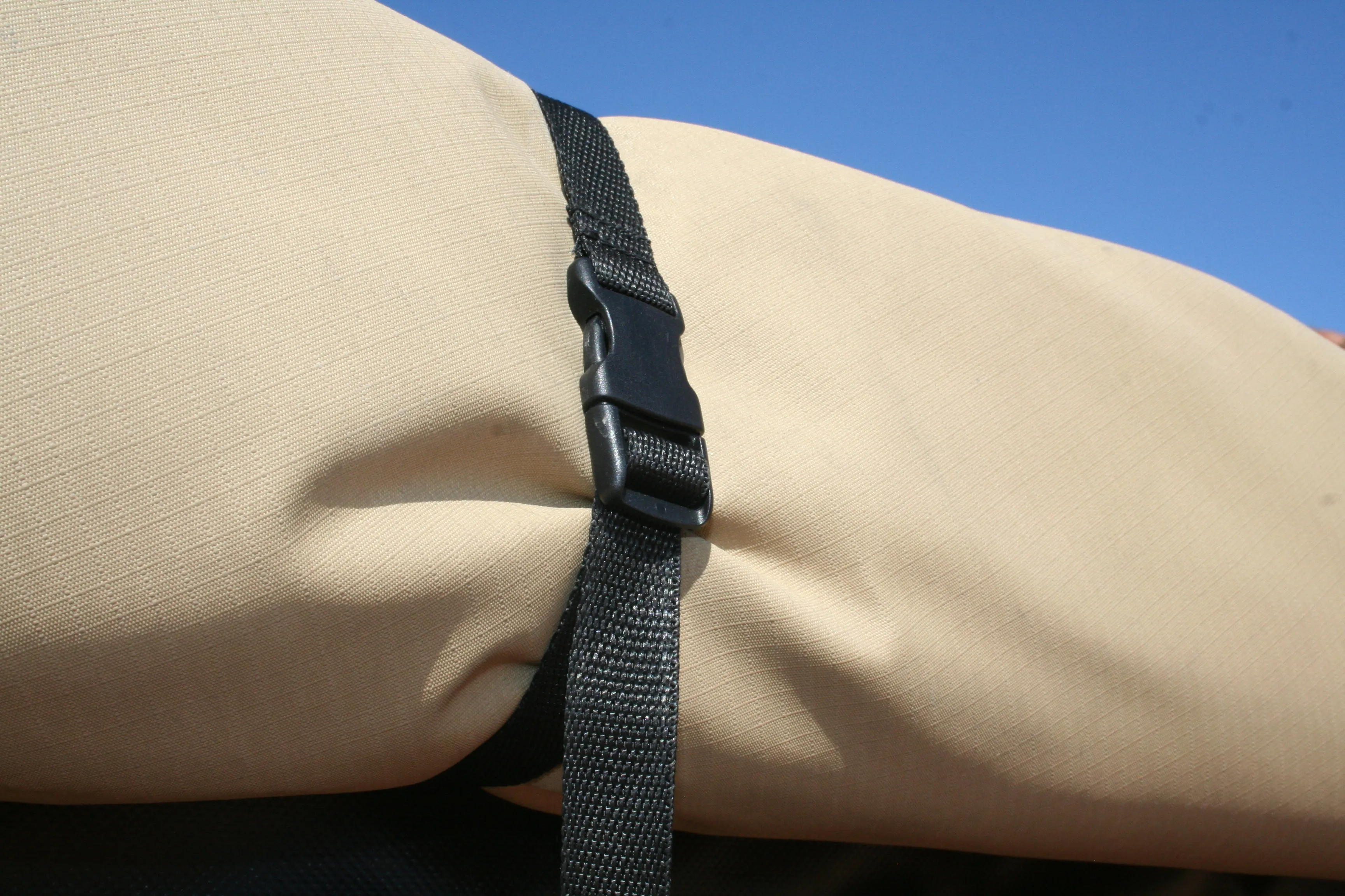EEZI-AWN | Bat 270 Awning